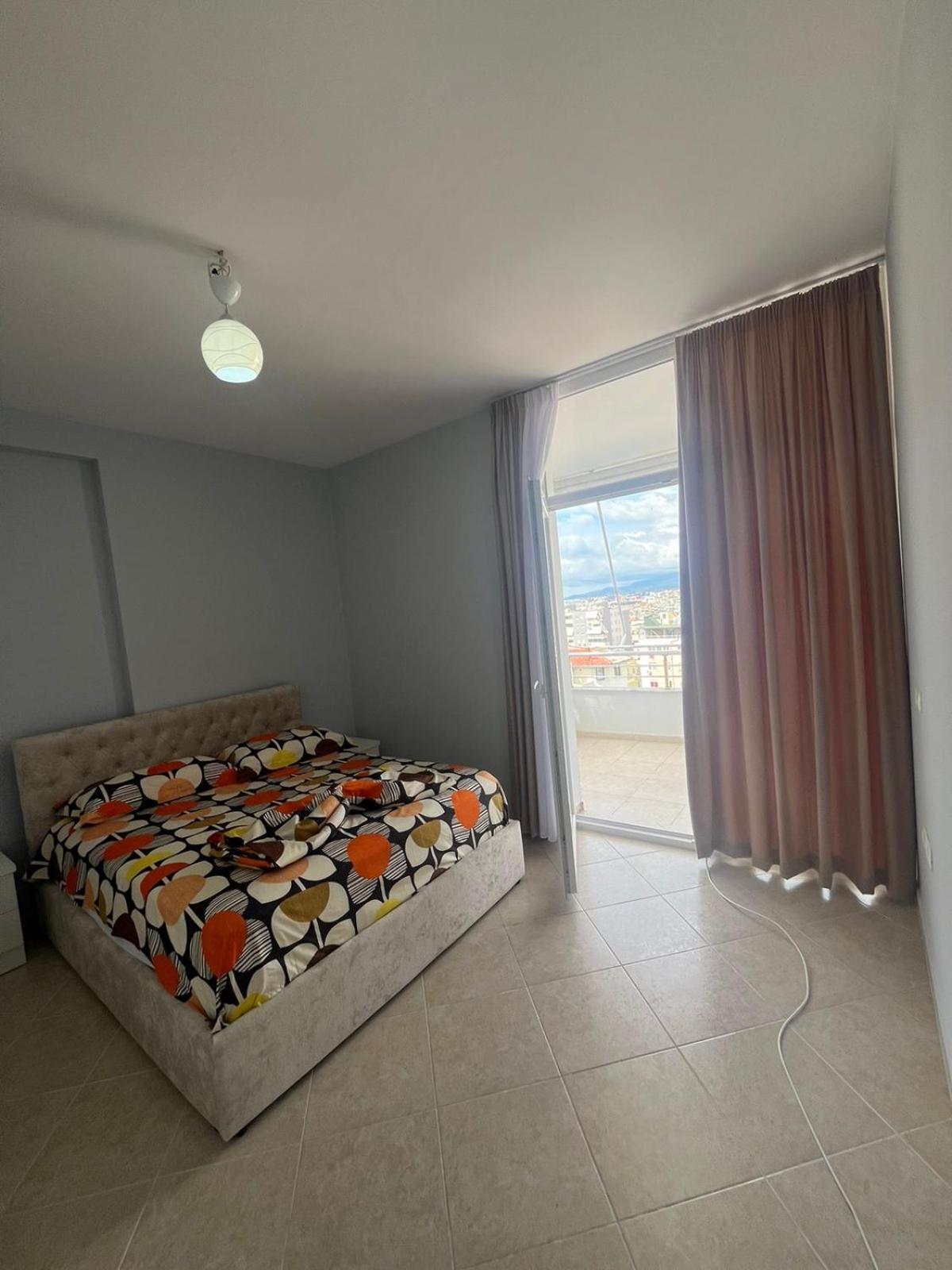 Apartment Tirana Apartament *